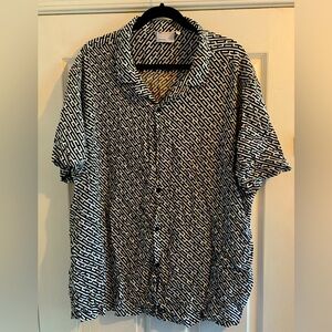 Mens ASOS Short Sleeve Button Up shirt XXL White and Black (one button misssing)